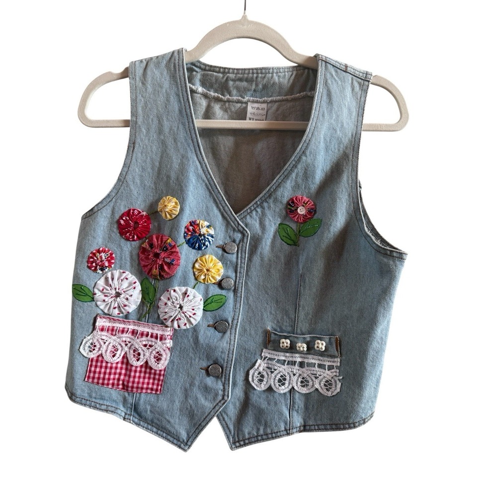 Vintage Hand Crafted Embroidery Woman's Sz Medium Denim Vest Flowers Cottagecore